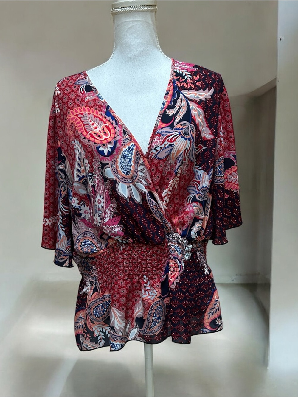 Women’s Venus V Neck Red Blue Paisley Boho Flutter Sleeve Blouse Size 2X